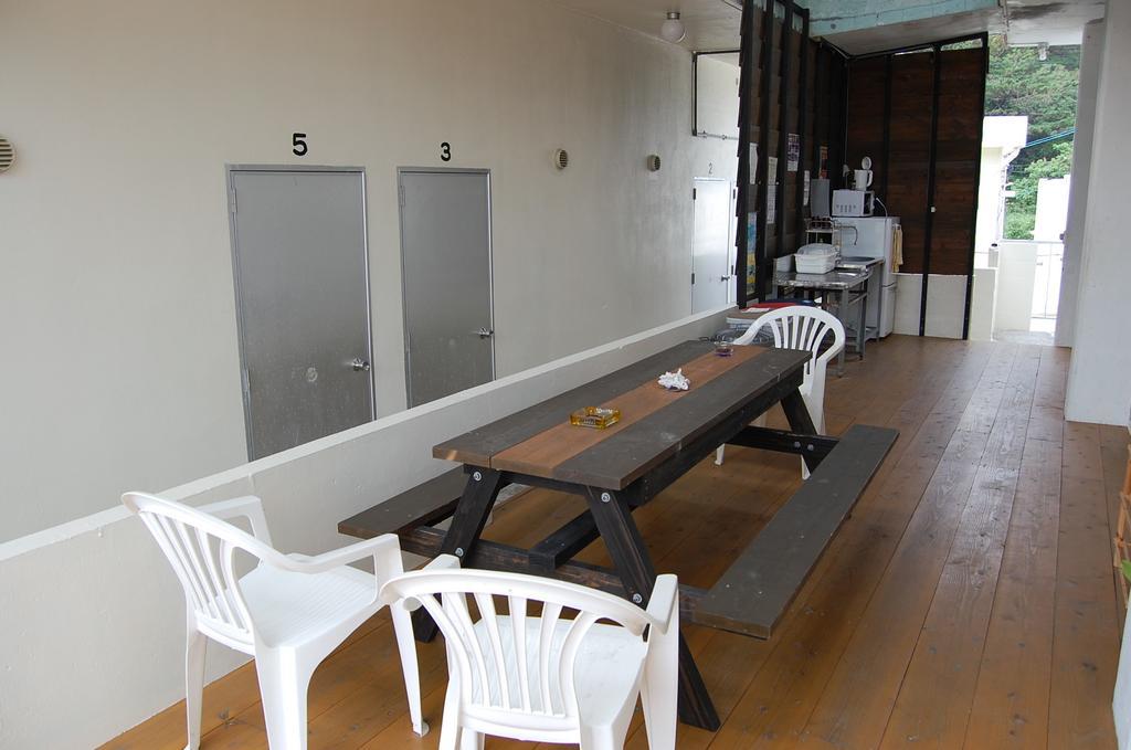 Guesthouse Iyonchi Zamami Exterior photo